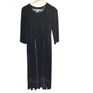 Isabella‎ Bird Velvet Hem Designed Dress Women's Size 4 Blue Fall Holiday Party